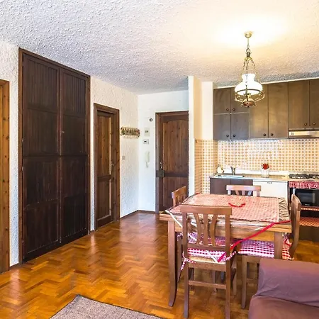 Apartment 3 Pini