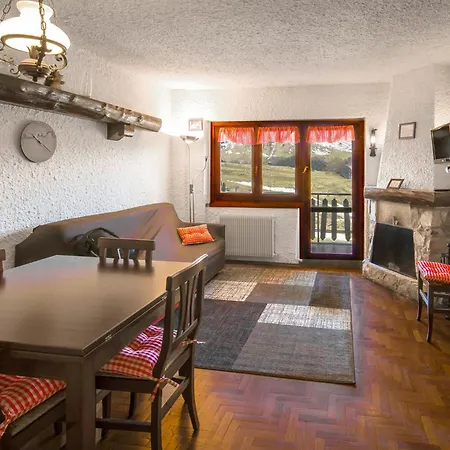 Apartment 3 Pini *